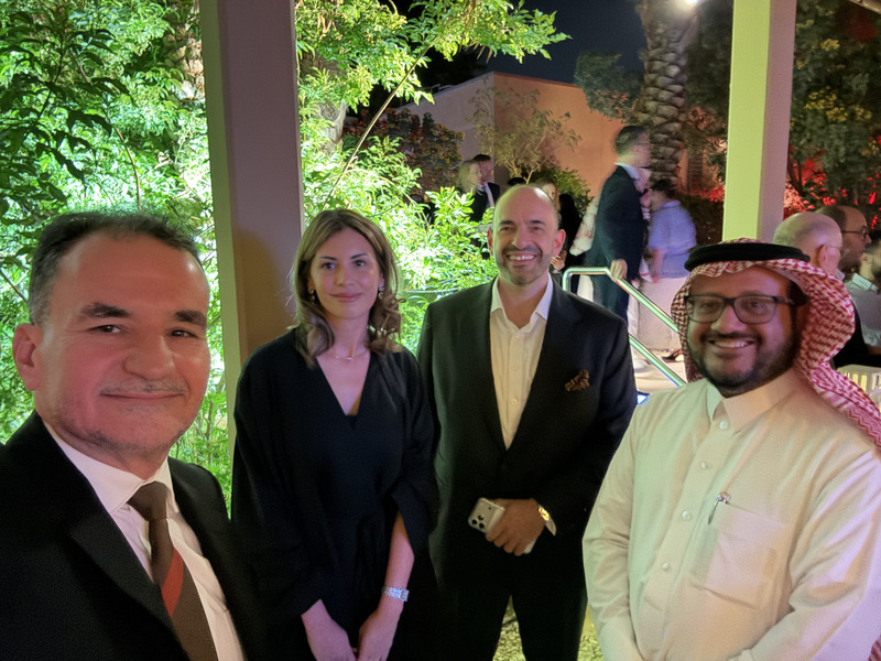 الزوار والضيوف: مشاركة روبوكلينيك في حفل اليوم الوطني السويسري بالسفارة